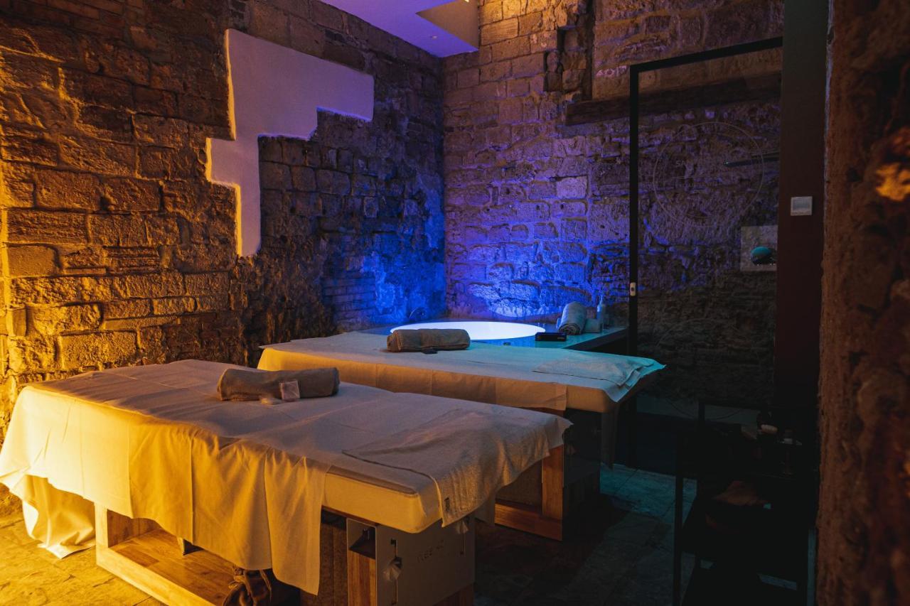 PALAZZO SANTAMARINA Luxury Suite&Spa Palermo Esterno foto