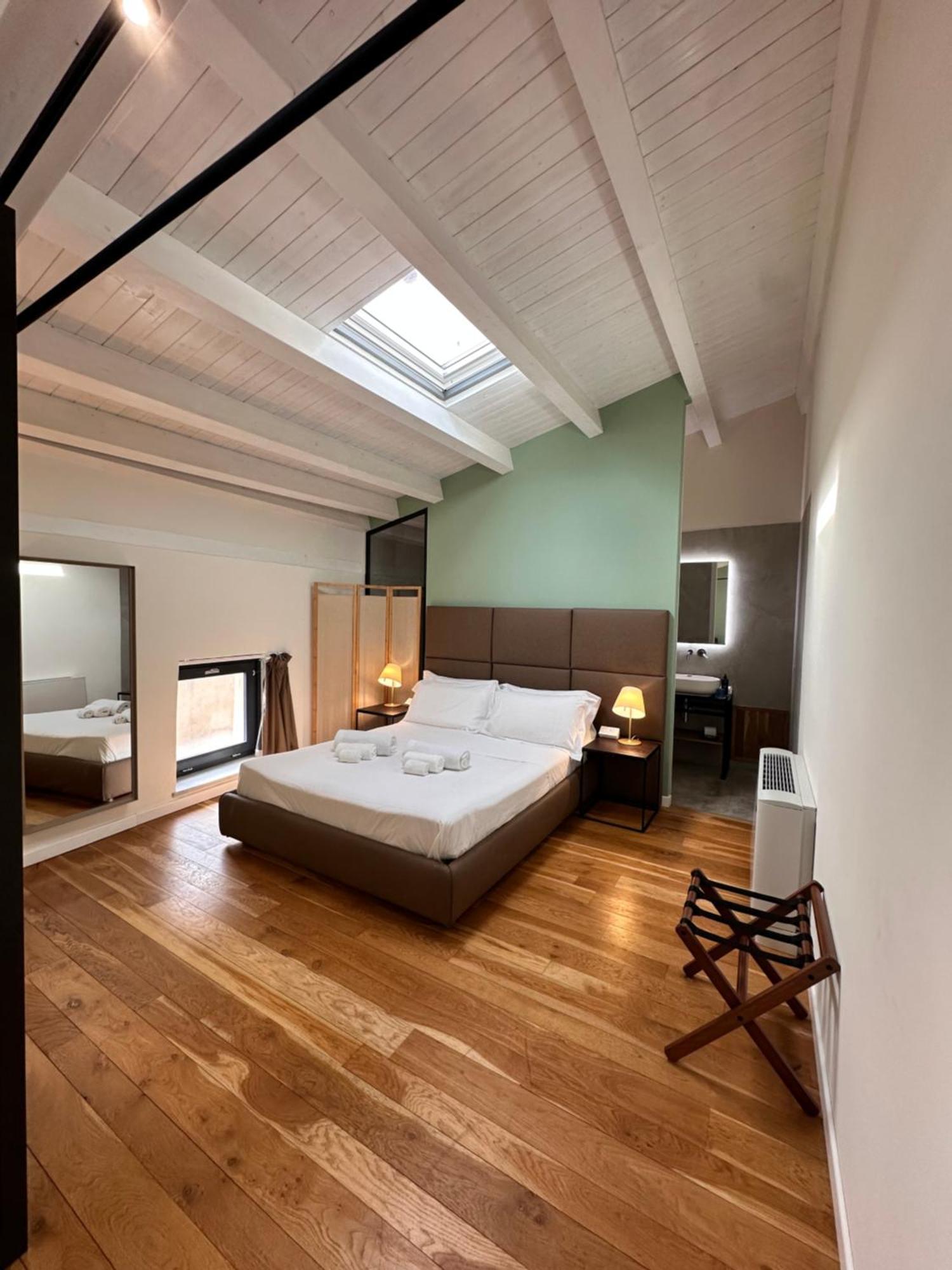 PALAZZO SANTAMARINA Luxury Suite&Spa Palermo Esterno foto