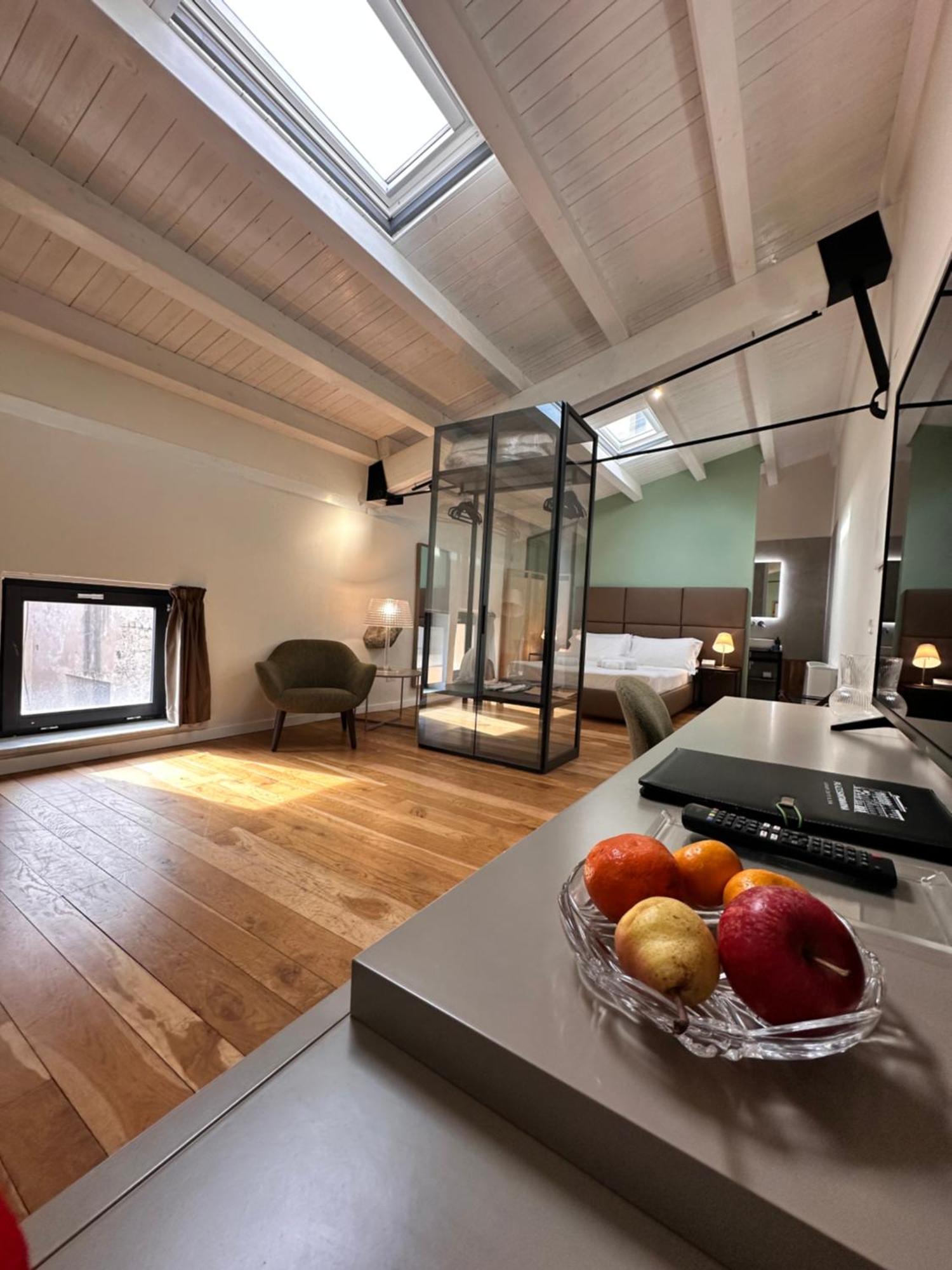 PALAZZO SANTAMARINA Luxury Suite&Spa Palermo Esterno foto