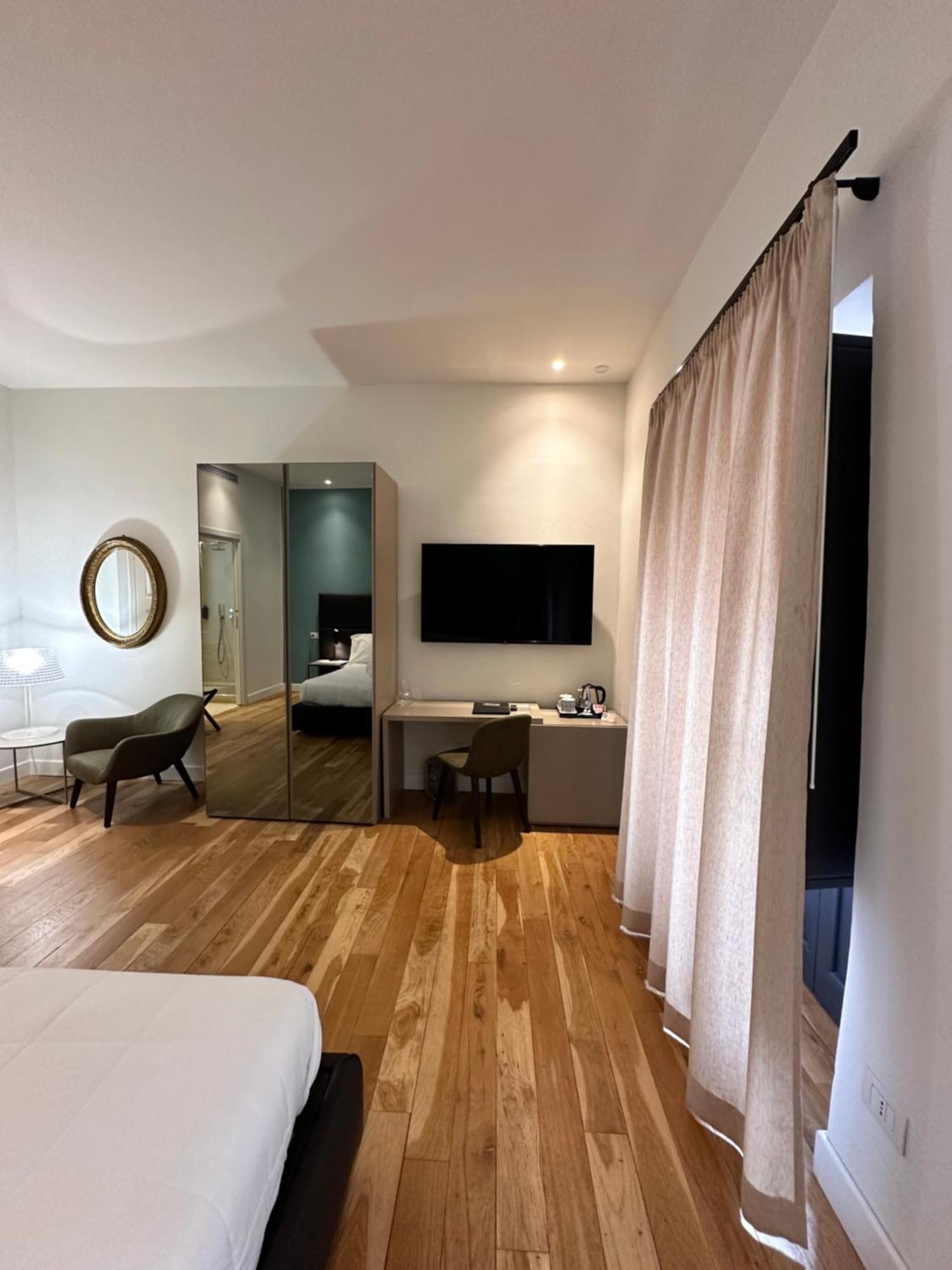 PALAZZO SANTAMARINA Luxury Suite&Spa Palermo Esterno foto