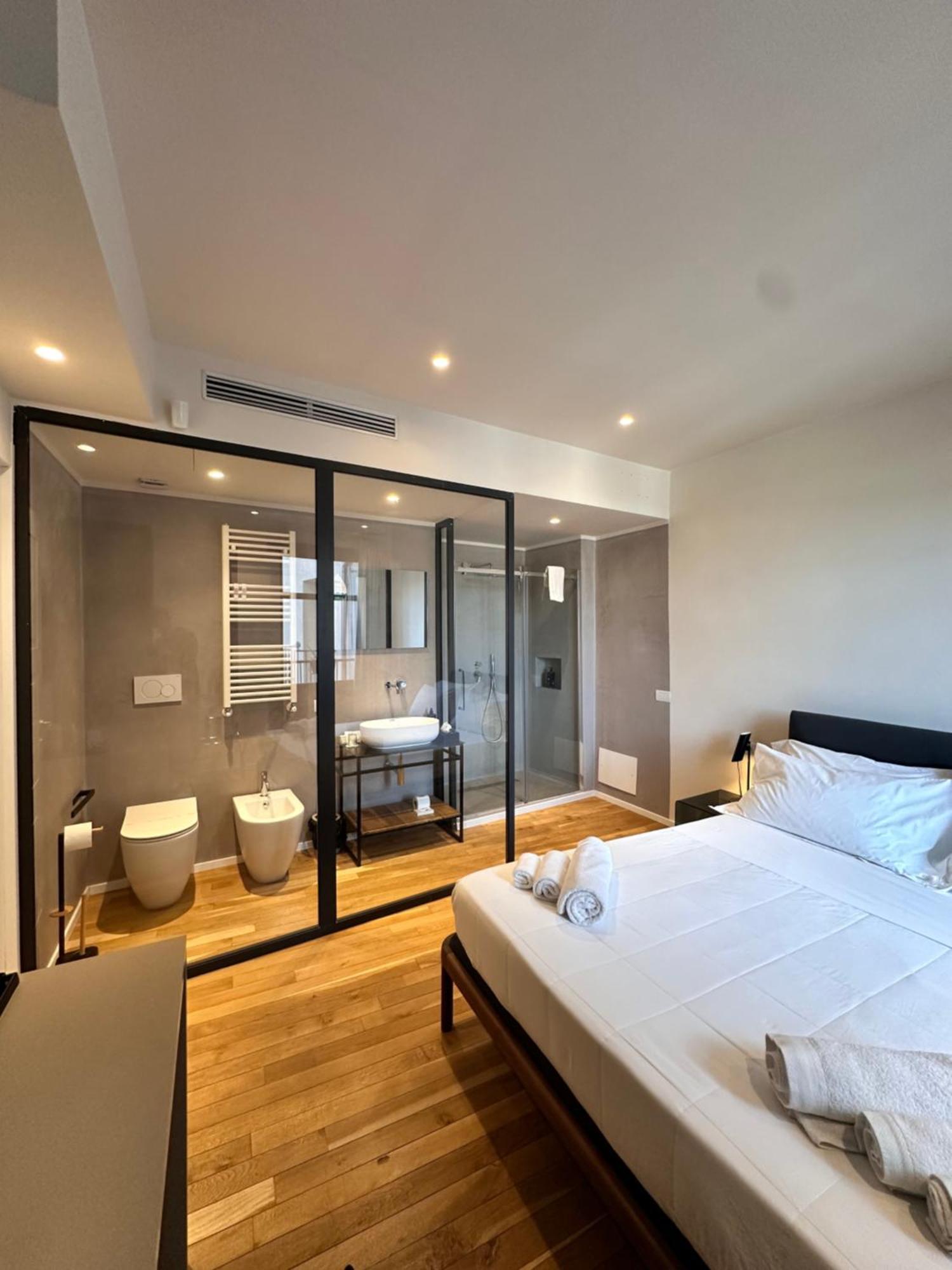PALAZZO SANTAMARINA Luxury Suite&Spa Palermo Esterno foto