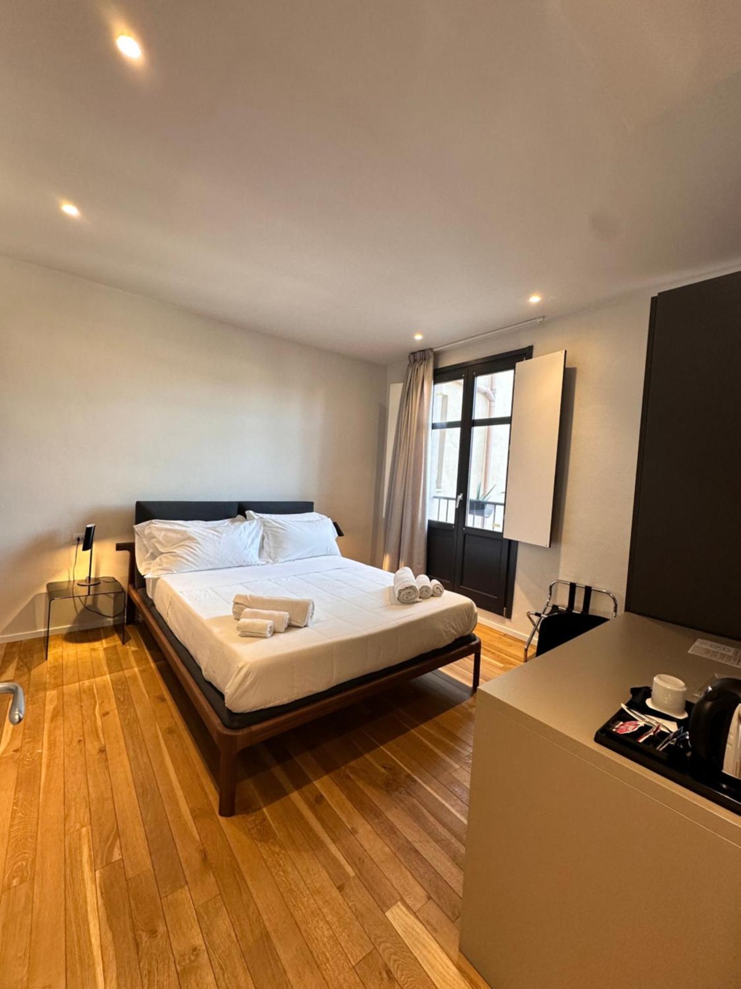 PALAZZO SANTAMARINA Luxury Suite&Spa Palermo Esterno foto