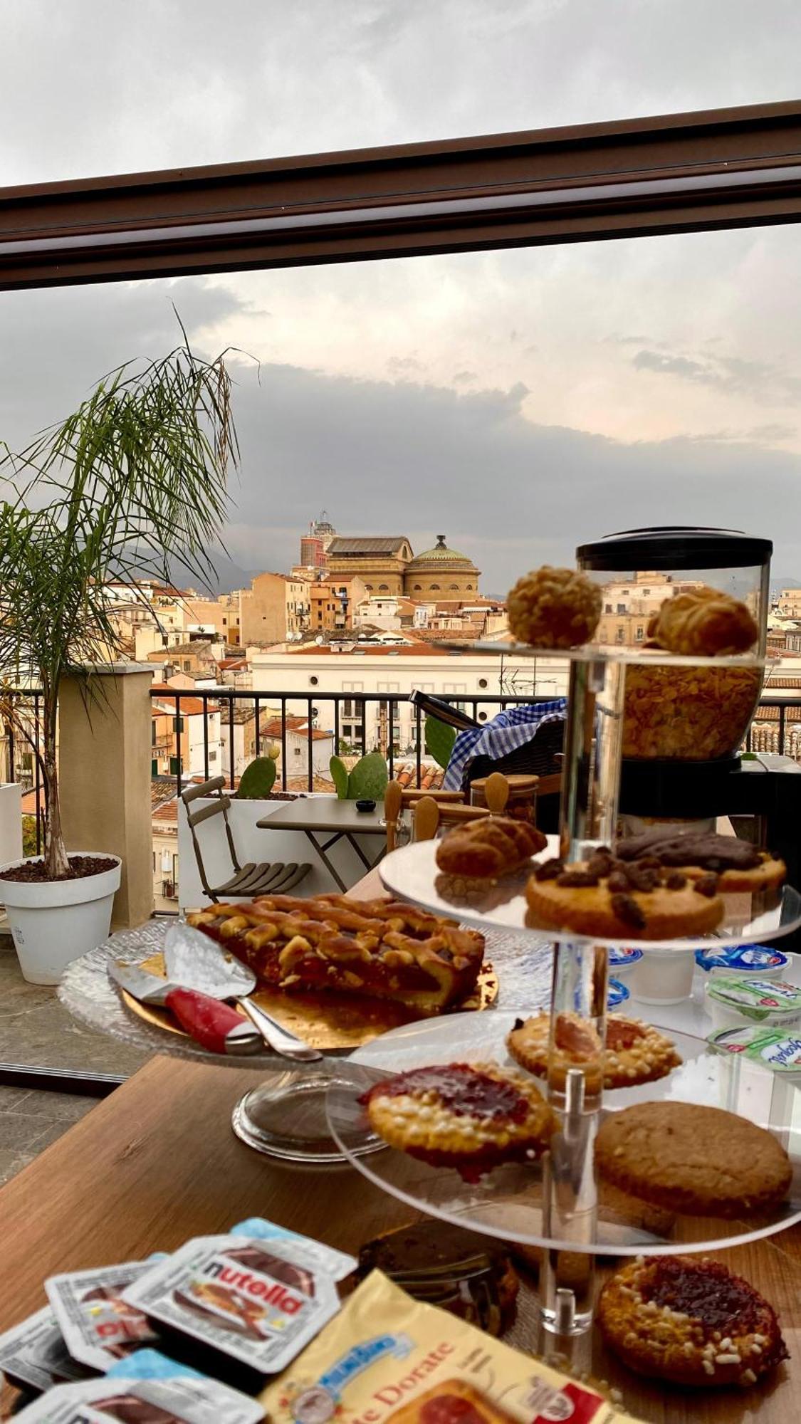 PALAZZO SANTAMARINA Luxury Suite&Spa Palermo Esterno foto