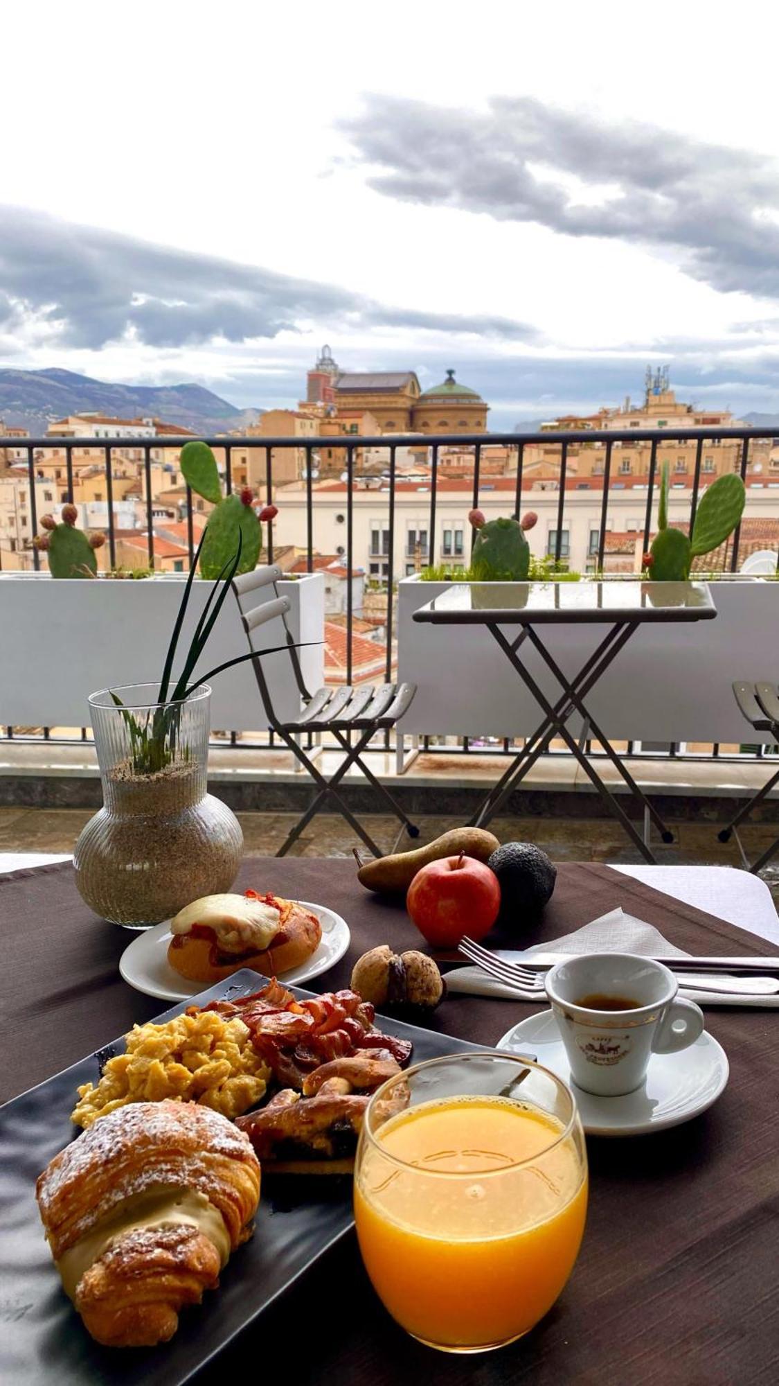 PALAZZO SANTAMARINA Luxury Suite&Spa Palermo Esterno foto