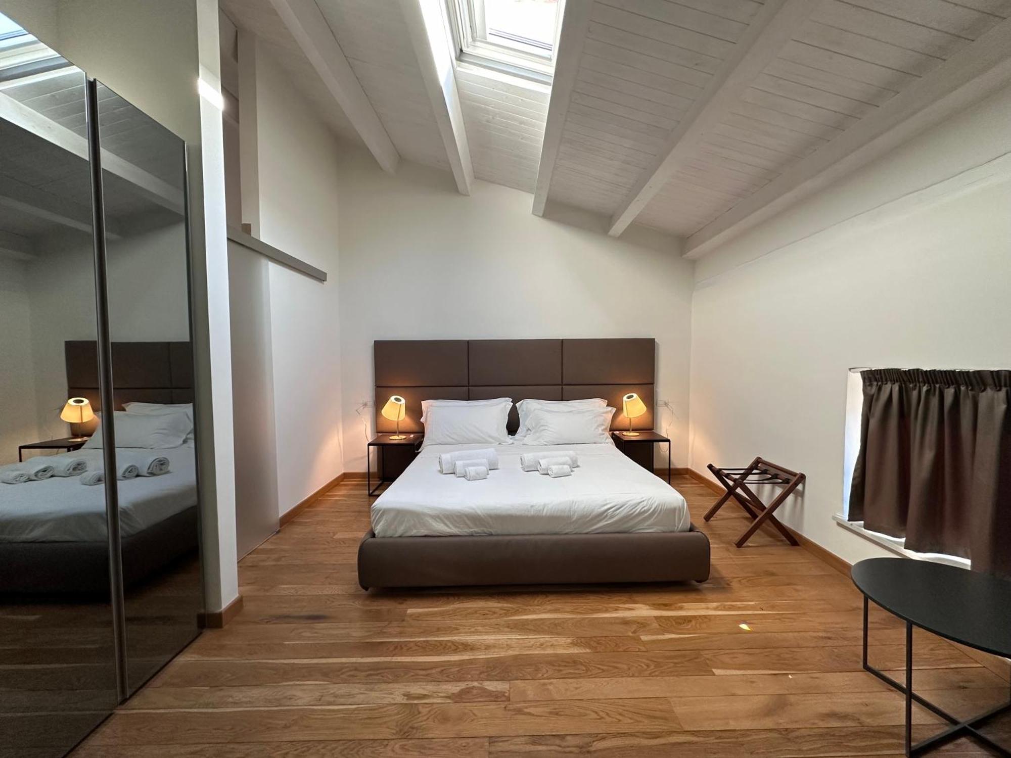 PALAZZO SANTAMARINA Luxury Suite&Spa Palermo Esterno foto