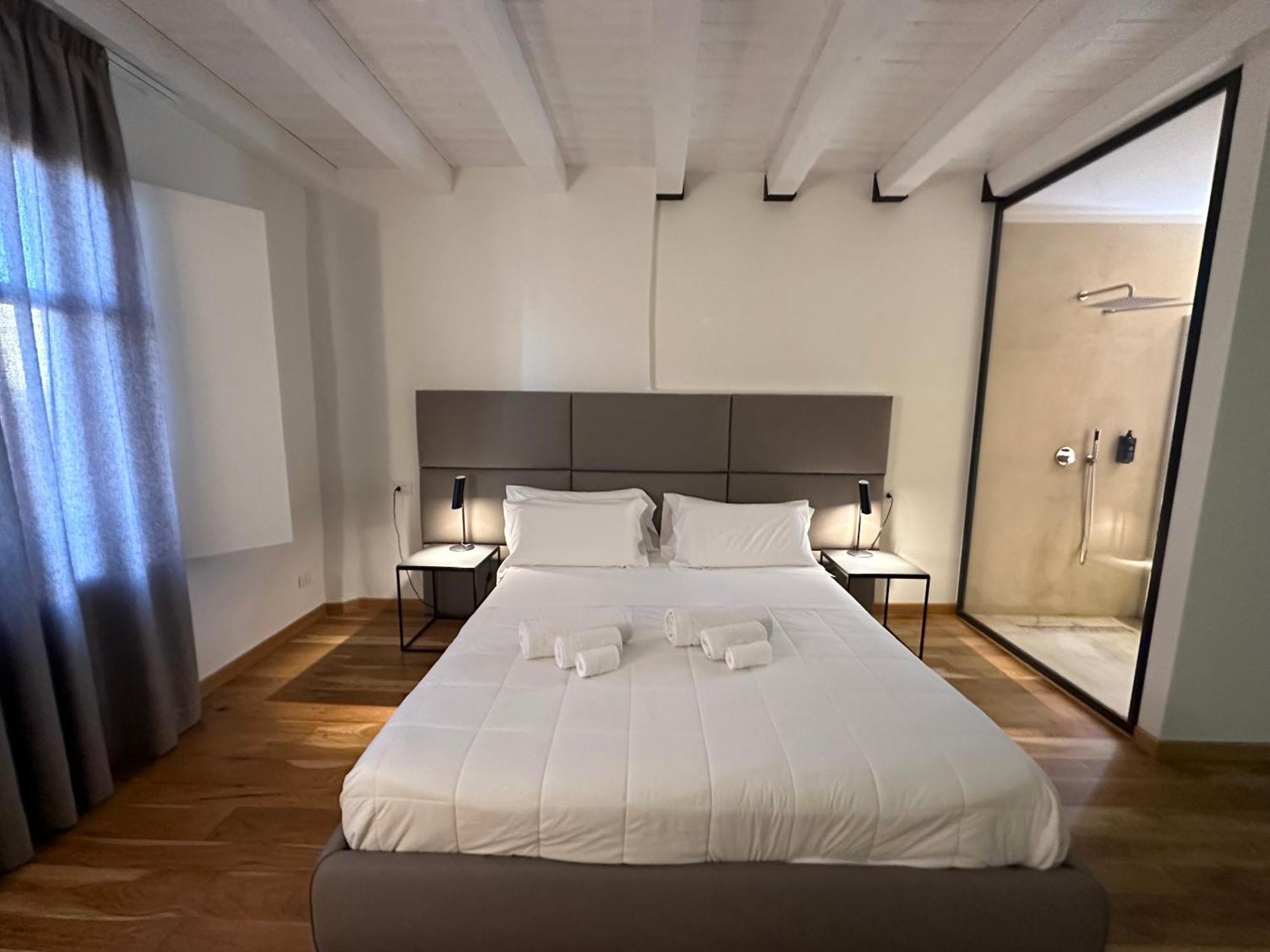 PALAZZO SANTAMARINA Luxury Suite&Spa Palermo Esterno foto
