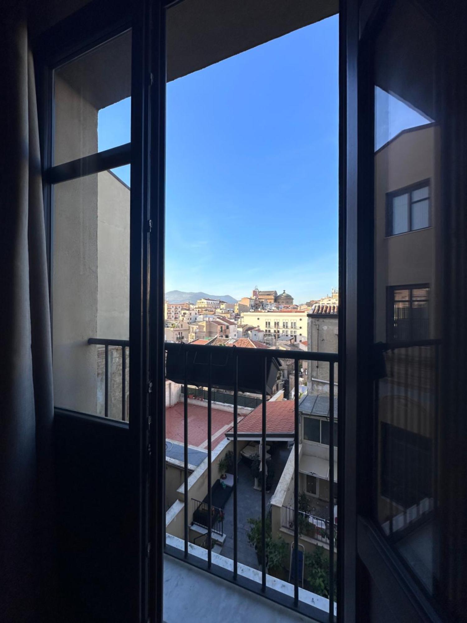 PALAZZO SANTAMARINA Luxury Suite&Spa Palermo Esterno foto