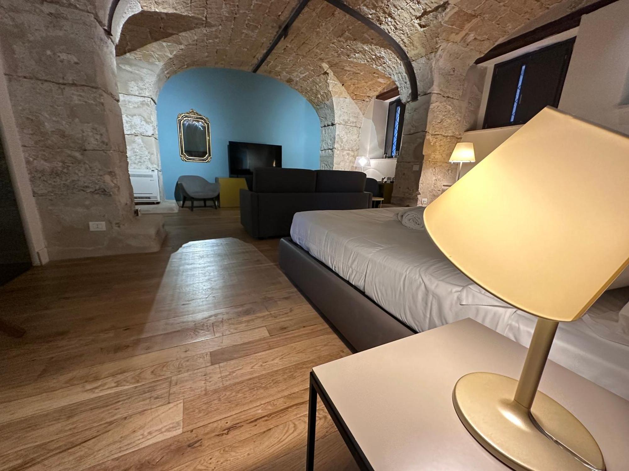 PALAZZO SANTAMARINA Luxury Suite&Spa Palermo Esterno foto